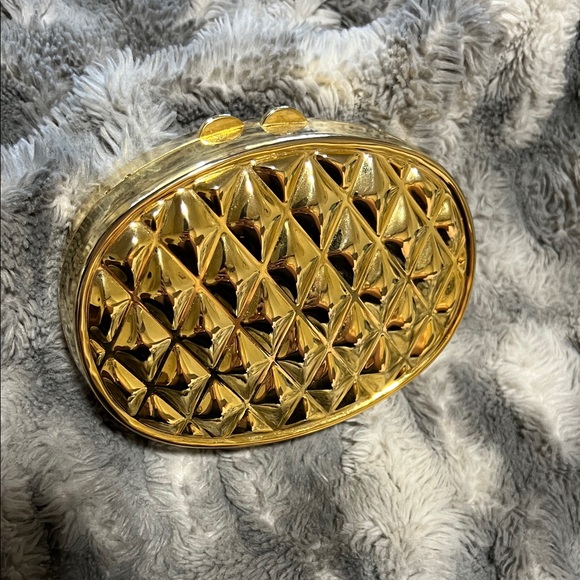 Jessica McClintock Handbags - Super vintage Gold Clutch Bag
